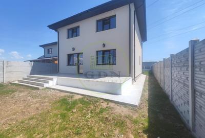 Casa 5 camere, teren 456 mp, Preajba, com. Malu Mare, zona Damila - 2