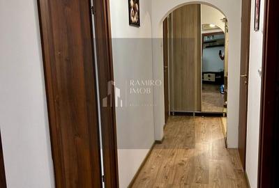 Apartament 2 camere decomandat  Sector 4 - 1