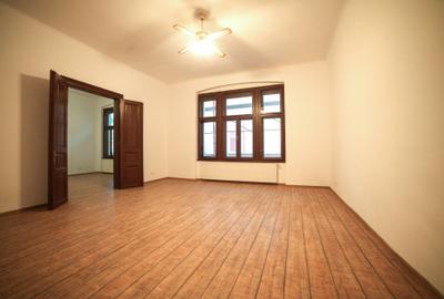 CENTRAL!  Apartament 2 camere de vanzare