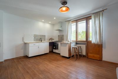 Vânzare garsonieră piata Victoriei - 1