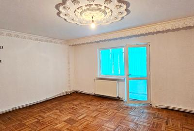 Apartament 3 camere decomandate, etaj 1,cu loc de parcare si boxa, Cl.Romanului - 5