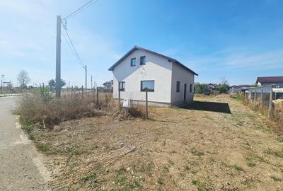 Casă individuală cu 5 camere în Târgșoru Vechi