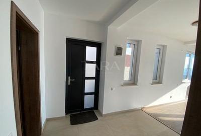 Apartament cu 5 camere semidecomandat în Grigorescu