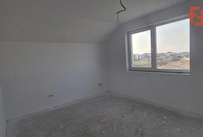 Duplex, despartit prin camera tehnica si baie cu teren 340 mp - Urseni - 9
