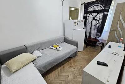 Apartament cu 2 camere, mobilat în Brotăcei