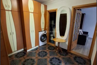 Apartament 2 camere etaj 2 , scoala 2 - 6