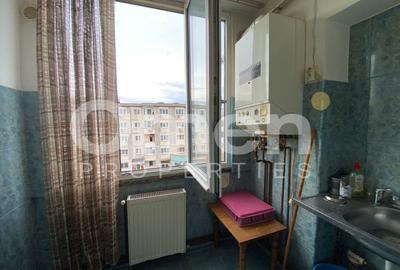 Apartament cu 3 camere, decomandat, etaj intermediar, zona Farmacia Somesan - 7