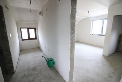 Vila D+P+M  Sat Costi ( Floricultura) cu bransamente la utilitati - 14