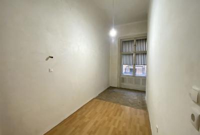 COMISION 0, PALATUL MIKSA STEINER, 3 Camere, 78 MP, Et 1, Piata Unirii - 6