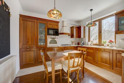 Duplex cu 7 camere în Prelungirea Ghencea