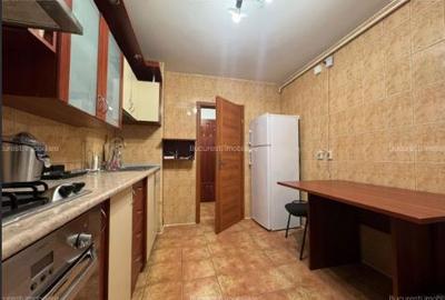 Apartament cu 4 camere decomandat, mobilat în Ștefan cel Mare