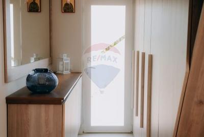 Casute de vanzare - 23