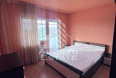 Apartament cu 3 camere decomandat în Soarelui