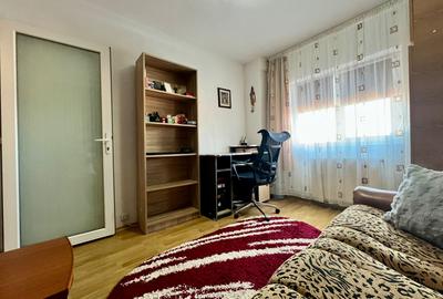 Apartament luminos 3 camere, 2 băi, parcare - 12