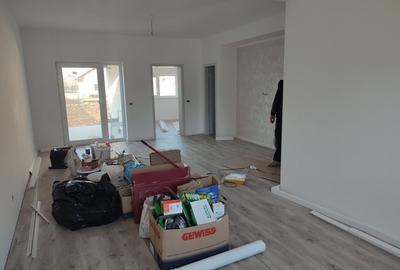 Sacalaz, 1/2 Duplex pe Etaj, 4 Camere,2 Bai,Terasa Acoperita - 5