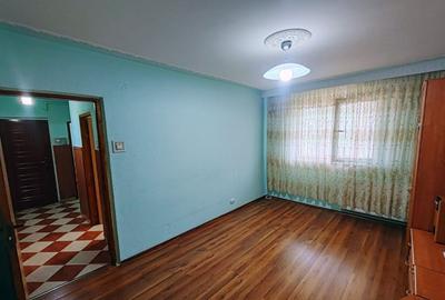Apartament 2 camere liber la vanzare zona Astra - 2