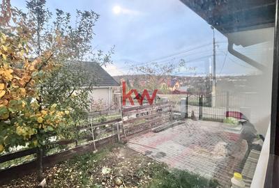 Apartament cu 4 camere decomandat, mobilat în Bucium