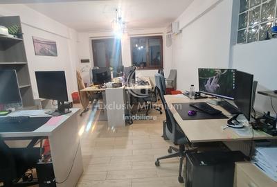 Birou, de 180.00 mp, în Obor