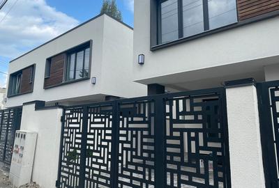 Case individuale cuplate de vânzare în zona centrala str. Paltinis - 29