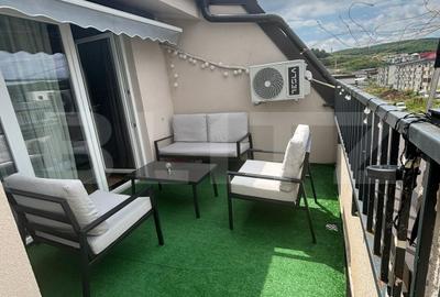 Apartament cu 3 camere semidecomandat, mobilat în Florești