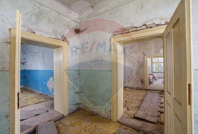 Fostă școală săsească semnată de Fritz Balthes – Bruiu, Sibiu - 10