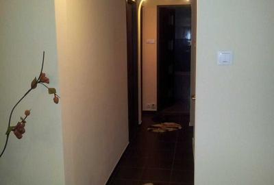 De inchiriat apartament cu 3 camere , Oltenitei sector4 - 5