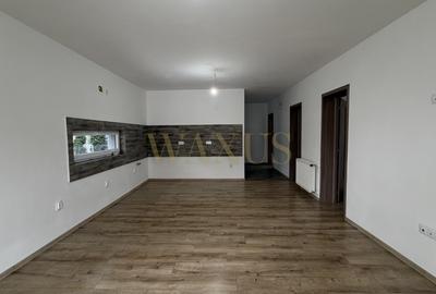 Apartament cu 3 camere decomandat în Sud