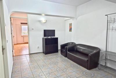 DE INCHIRIAT - 3 CAMERE, CENTRAL, BLOC CU LIFT - 7