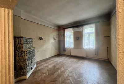 Casă interbelică de închiriat – Str. Barbu Văcărescu nr. 33 - 26