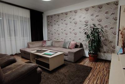 Apartament cu 3 camere decomandat în Mărăști