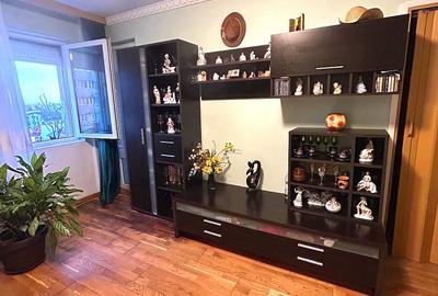 Apartament cu 2 camere semidecomandat, mobilat în Bucureștii Noi