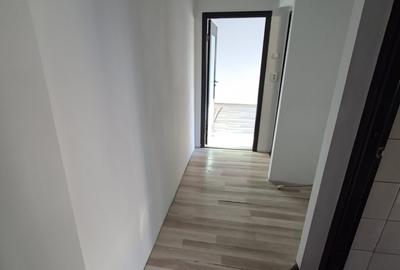 Apartament 3 camere, etajul 1/4, zona Mircea cel Batran - 3