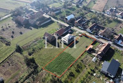 Teren Construcții de 1481 mp, în Hăghig