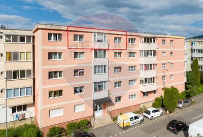 2 camere cu priveliste superba. Sacele - 19