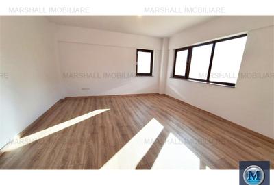 Apartament cu 3 camere decomandat în Albert