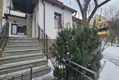 Apartament 3 camere premium în vilă, parter, garaj, acces separat – Central - 1