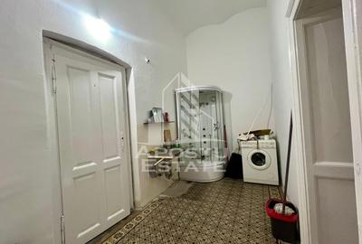 Apartament deosebit in cladire istorica, zona Piata Romanilor - 12