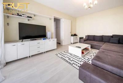 Apartament cu 2 camere decomandat în Tractorul