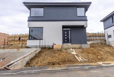 Casă individuală de vânzare în Corușu – finisată exterior, interior semifinisat - 1