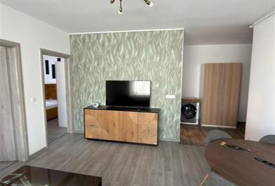 Apartament cu 3 camere semidecomandat, mobilat în Berceni