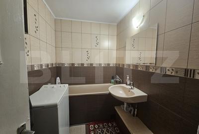 Apartament 3 camere, 70 mp, zona Nicolina - 9