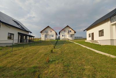 Casă / Vilă individuală cu 560 mp teren, de vânzare în Scheia, Suceava - 10