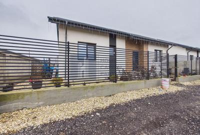 Casă individuală cu 4 camere în Domnești