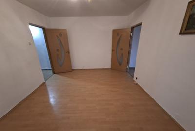 Apartament cu 2 camere semidecomandat în Canta