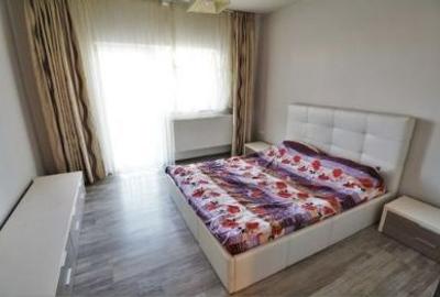 Apartament cu 3 camere decomandat, mobilat în Zorilor