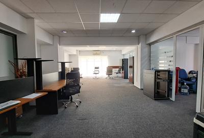 Birou, 154.31 mp în Unirii