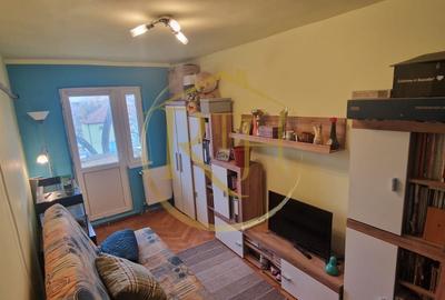 Vand apartament cu 4 camere in zona spitalul judetean,comision ,,0'' - 7