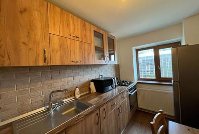 Apartament 2 Camere , Piața  Victoriei - 11