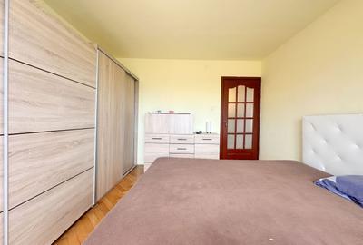 Apartament cu 3 camere de vanzare - Zona Soarelui - 6
