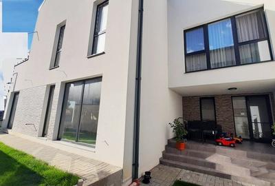 Duplex cu 6 camere în Europa